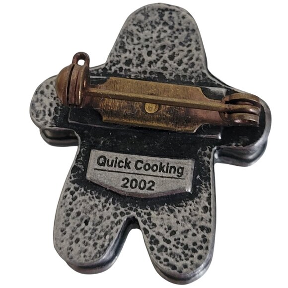 Unique Vintage Metal Gingerbread Man Pin "Quick Cooking" 2002 holiday accessory - Picture 2 of 3